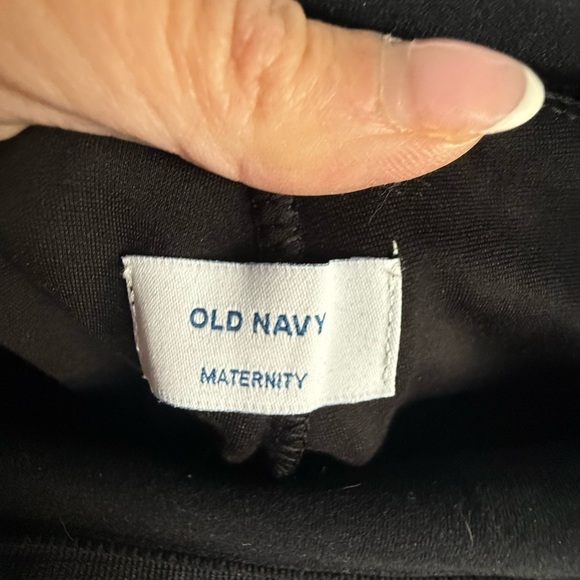 Old Navy Black Patterned Leggings - Picture 6 of 7